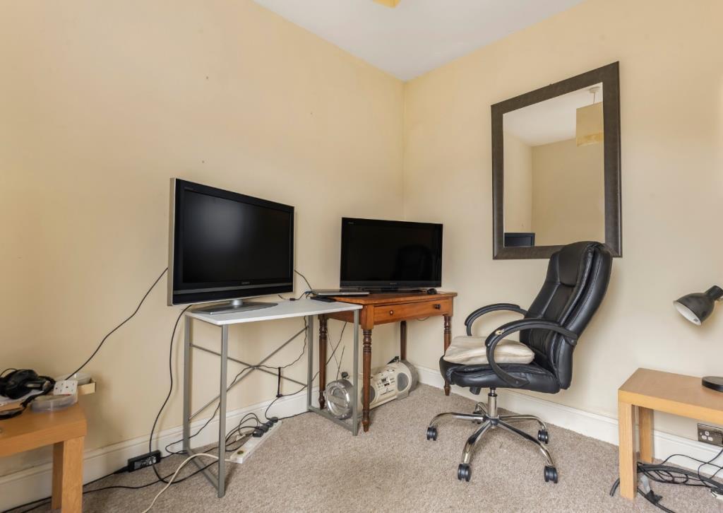 Bedroom 4/study