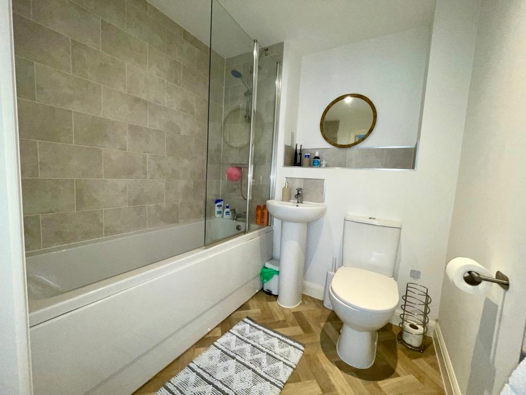 Bathroom2