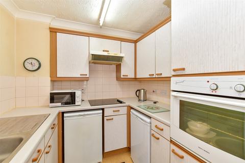 1 bedroom apartment for sale, Chingford Mount Road, Chingford