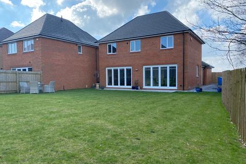 16 Celandine Close, Oldham, OL4 2AY