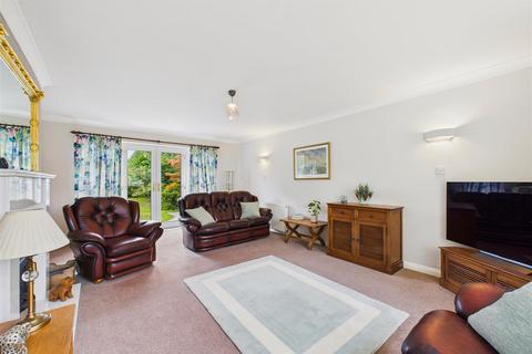undefined, Manor Road, Swanland