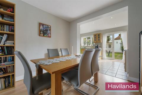 3 bedroom terraced house for sale, Southbury Avenue, Enfield