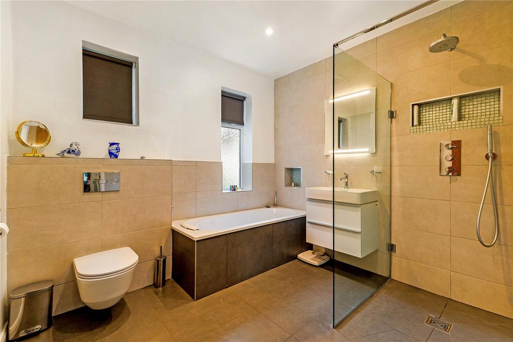 Main Bathroom