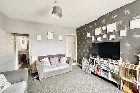 2 bedroom terraced house for sale, Silk Street, Sutton in Ashfield, Nottingham, Nottinghamshire, NG17 5AA