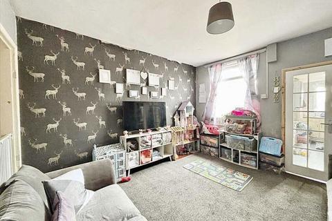 2 bedroom terraced house for sale, Silk Street, Sutton in Ashfield, Nottingham, Nottinghamshire, NG17 5AA