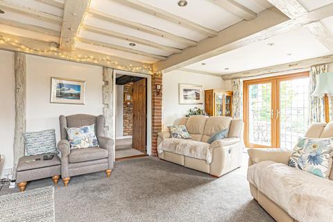 4 bedroom detached house for sale, High Street, Burcott, Leighton Buzzard