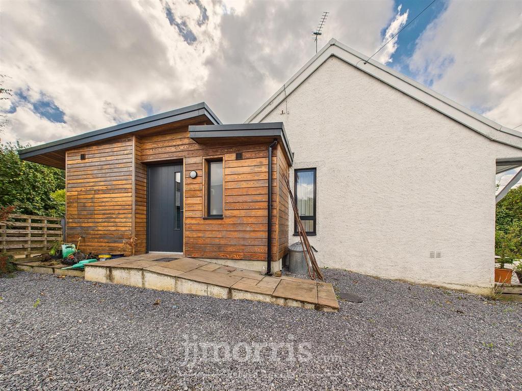 CAM02878 G0-PR0073-STILL003.jpg