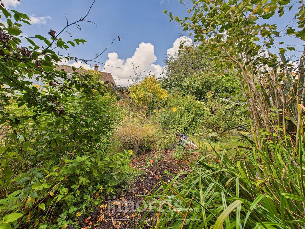 CAM02878 G0-PR0073-STILL007.jpg