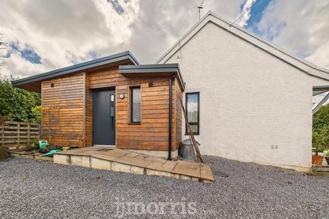 3 bedroom detached bungalow for sale, Kingsmoor Road, Kilgetty, SA68