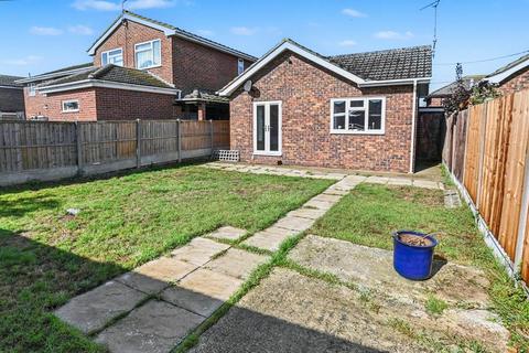 2 bedroom detached bungalow for sale, Church Parade, Canvey Island SS8