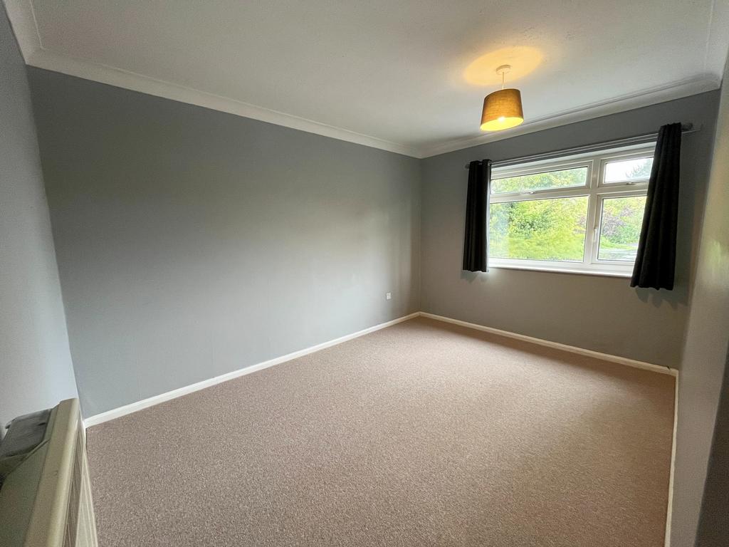 Apartment in Leicester, Clarendon Park - View 4