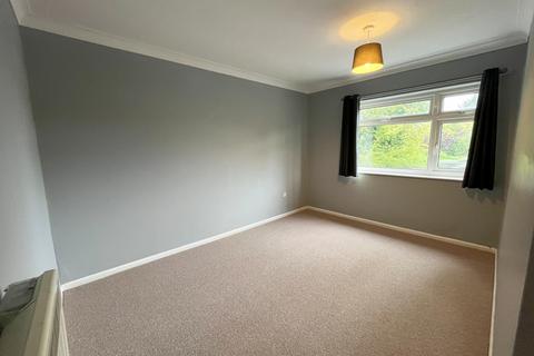 2 bedroom flat to rent, Avenue Road, Leicester LE2