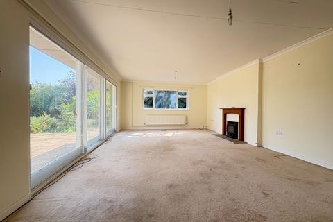 undefined, Kingsmead, Lechlade, Gloucestershire, GL7