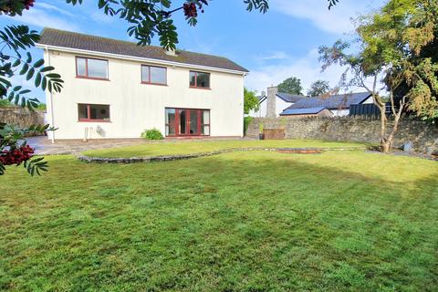 4 bedroom detached house for sale, SOUTH ROAD. PORTHCAWL, CF36 3DA
