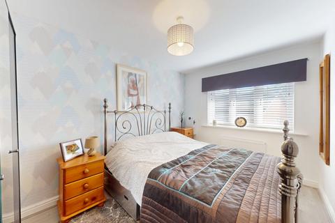 54 Dandelion Close, Northampton, NN3 5FB