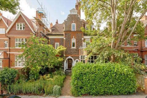 Lindfield Gardens, London, NW3