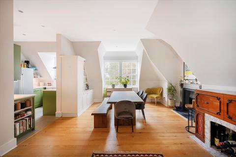 3 bedroom flat for sale, Lindfield Gardens, London, NW3