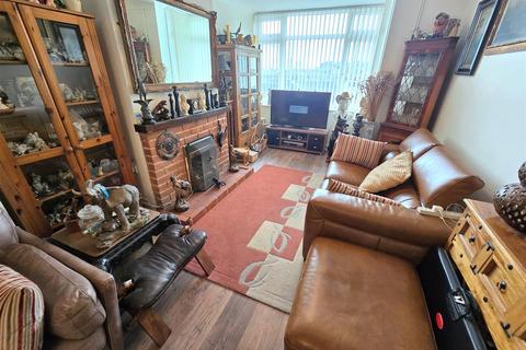 3 bedroom end of terrace house for sale, Riverside Road, Gorleston