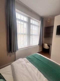 undefined, Ballards Lane, North Finchley