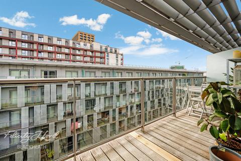 Royal Carriage Mews, London