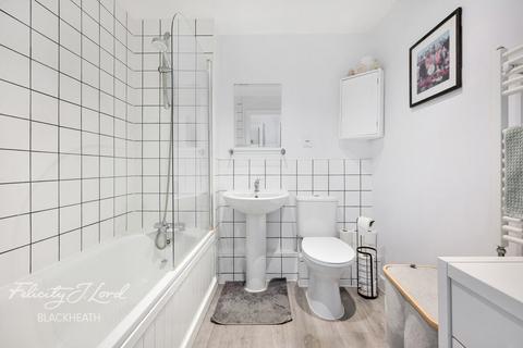 undefined, Royal Carriage Mews, London