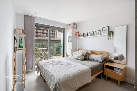undefined, Royal Carriage Mews, London