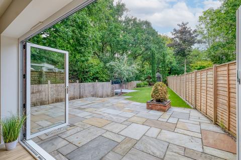 4 bedroom semi-detached house for sale, Ellerdene Close, Redditch, B98