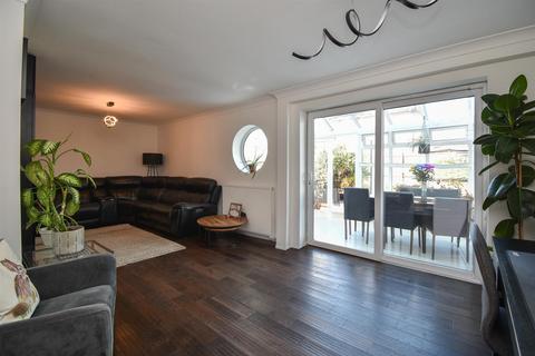 undefined, Winterbourne Close, Hastings