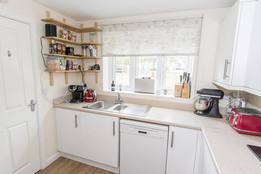 (Kitchen Photo Two)