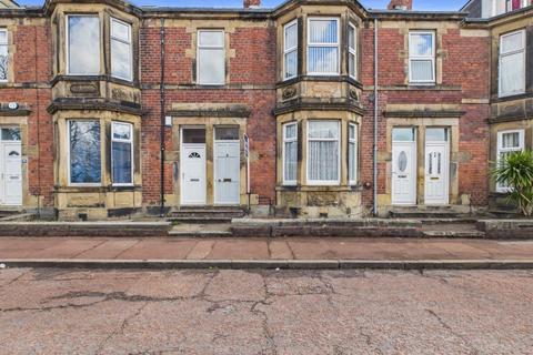 3 bedroom flat for sale, Patterdale Terrace, Gateshead, NE8