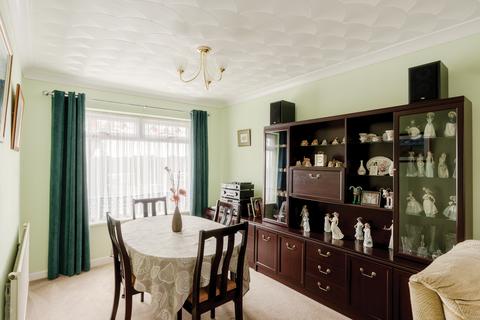 undefined, Bristol BS16