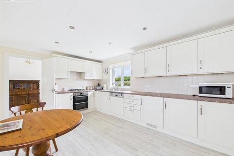 4 Venton Drive, Westward Ho, Bideford, EX39 1HL