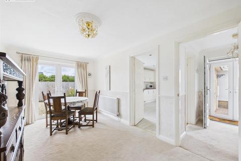 4 Venton Drive, Westward Ho, Bideford, EX39 1HL