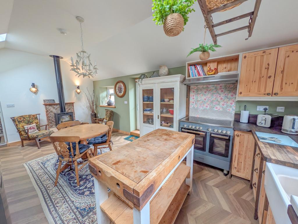 Kitchen diner