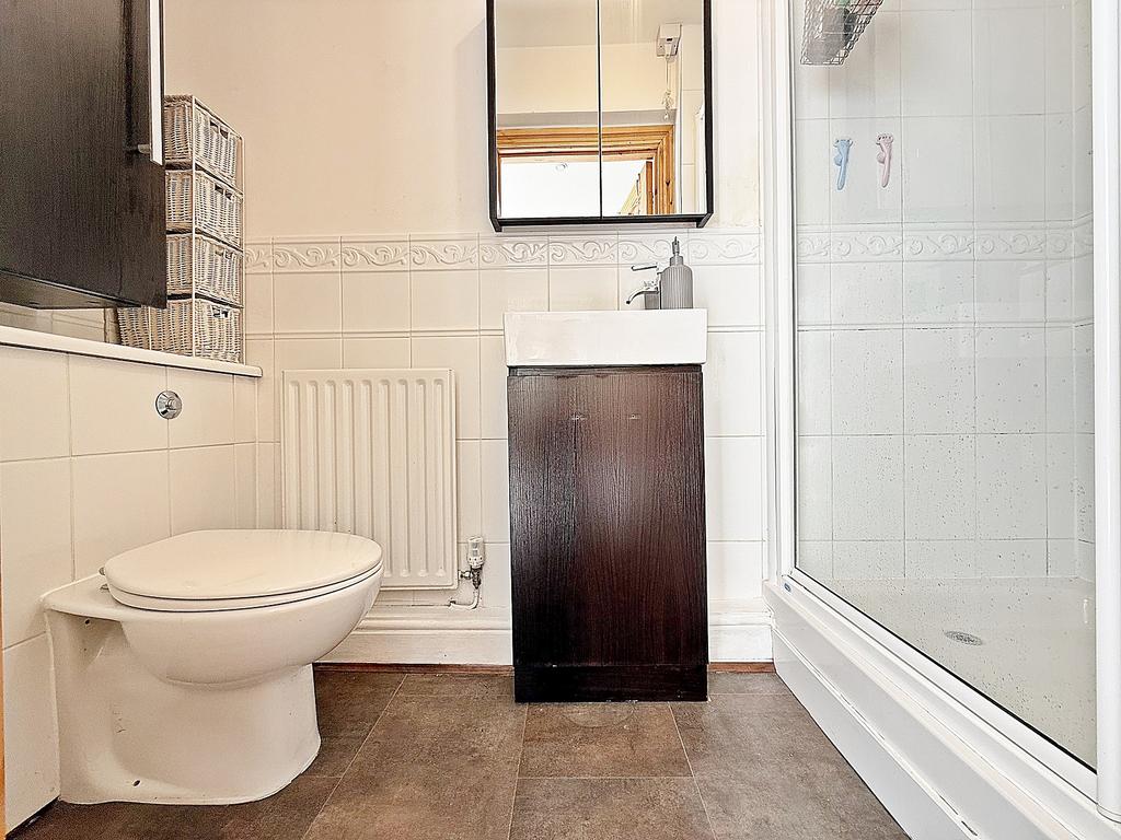 En Suite 2