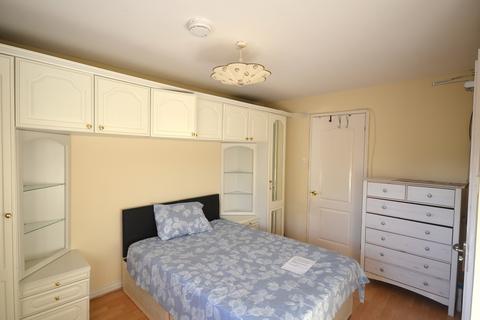 1 bedroom in a house share to rent, Earls Lane, Slough, SL1