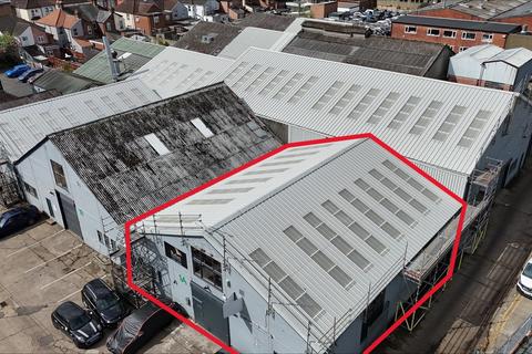 Warehouse to rent, Abercromby Av High Wycombe HP12 3BW