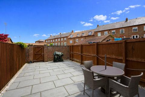 3 bedroom terraced house for sale, Grosvenor Park, North Yorkshire YO30