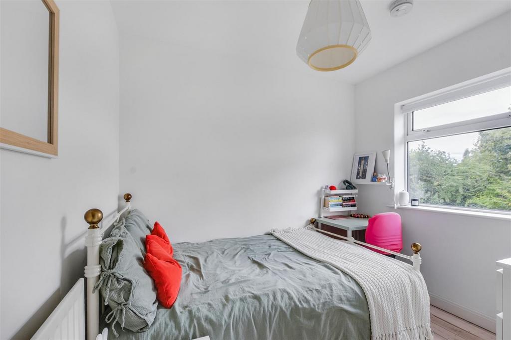 Bedroom 2 1.jpeg