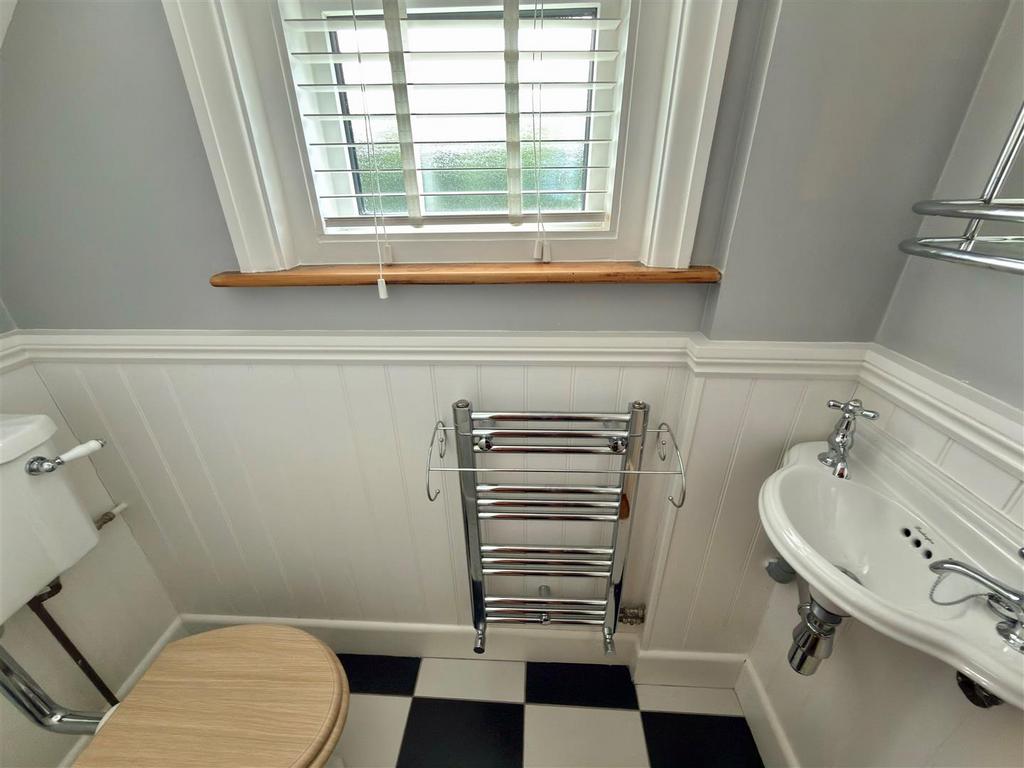 Cloakroom.jpg