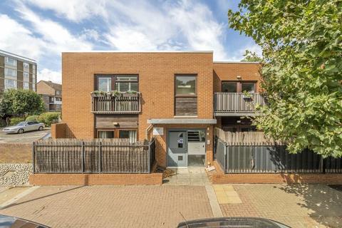 2 bedroom flat for sale, Trinity Road, London SW18