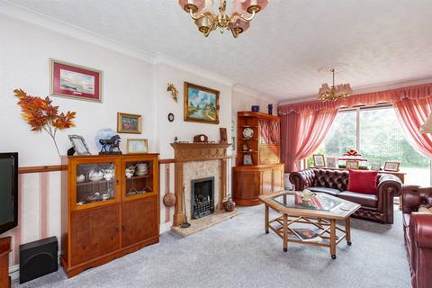 10 Bridle Way, Greenhill, Herne Bay, CT6 7PQ
