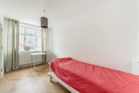Green Lane, Edgware, HA8