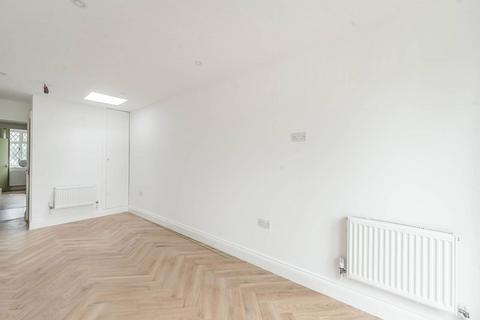 undefined, Green Lane, Edgware, HA8