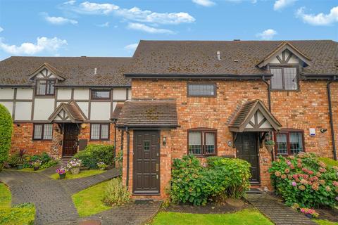 2 bedroom maisonette for sale, Priory Field Drive, Edgware