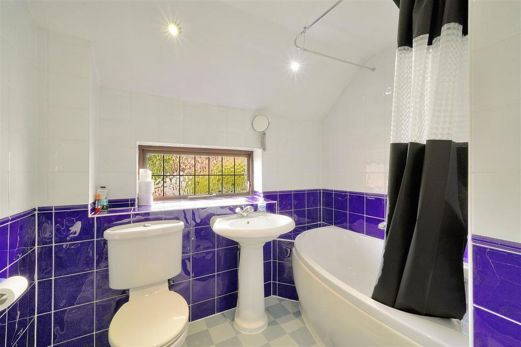 62 Priory Field Drive - Ccjg QGZZeh O63 Umr Qmym.jpg