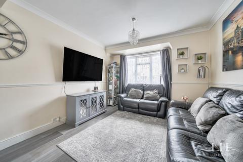 3 bedroom terraced house for sale, Beamway, Dagenham