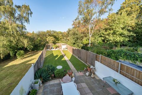 4 bedroom end of terrace house for sale, North End Road, Golders Green, NW11