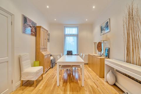 4 bedroom end of terrace house for sale, North End Road, Golders Green, NW11