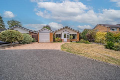 2 bedroom bungalow for sale, Purnells Way, Knowle, B93